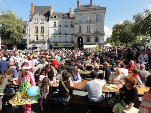 place-bouffay-alternatiba-nantes-2015-dimanche-20-septembre-1024x768