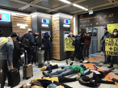 Die-in aéroport FC Nantes