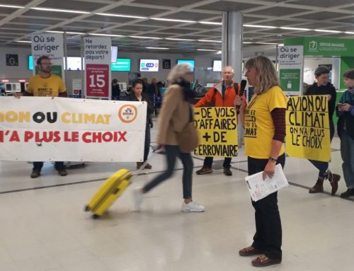 Aéroport de Nantes : conférence sauvage sur les impacts de l’aviation